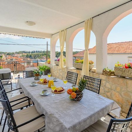 Apartman Mare Milna  Εξωτερικό φωτογραφία